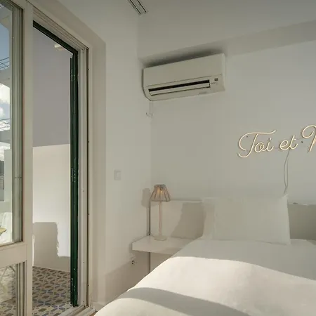 Toi Et Moi Downtown-guests Speek For Us! Lejlighed Ponta Delgada