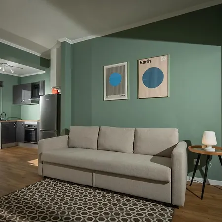 Toi Et Moi Downtown-guests Speek For Us! Ponta Delgada