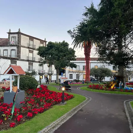 Toi Et Moi Downtown-guests Speek For Us!