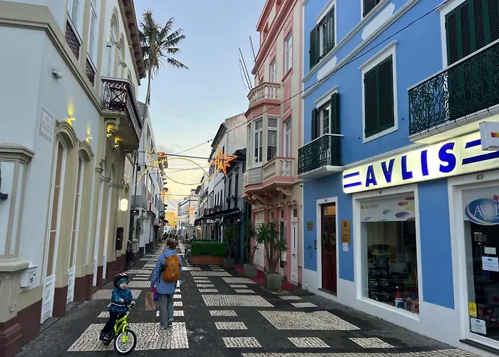 Toi Et Moi Downtown-guests Speek For Us! Ponta Delgada