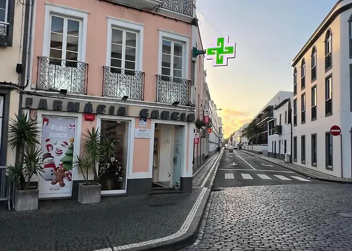 Toi Et Moi Downtown-guests Speek For Us! * Ponta Delgada